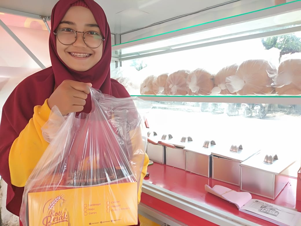 Topping Coklat Favorit Penikmat Roti Besak di Medan